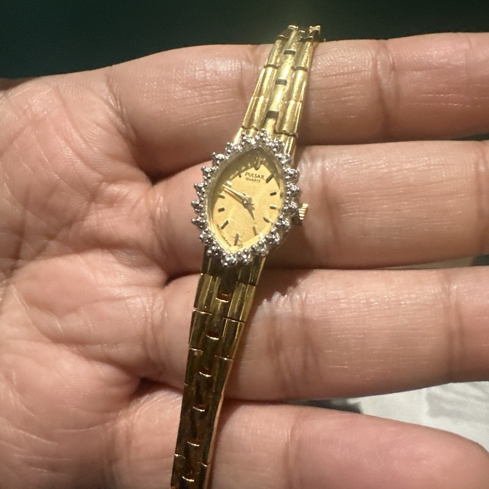 Working VTG Pulsar Womens Gold Tone Ladies Watch Dainty 6.5" 15mm Missing Hook